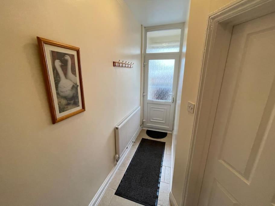 Ferienwohnung Beanies Lornestreet Four Bed House Swindon Exterior foto