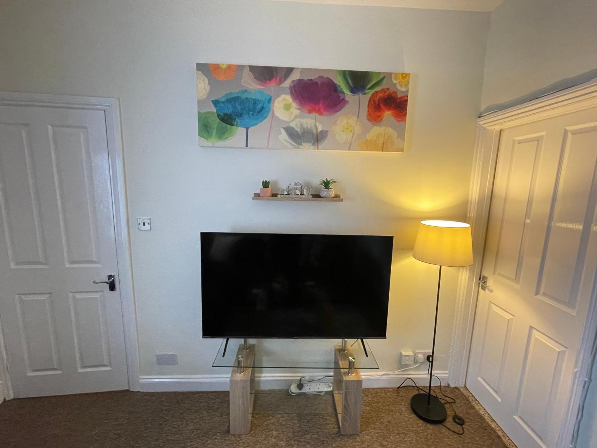 Ferienwohnung Beanies Lornestreet Four Bed House Swindon Exterior foto