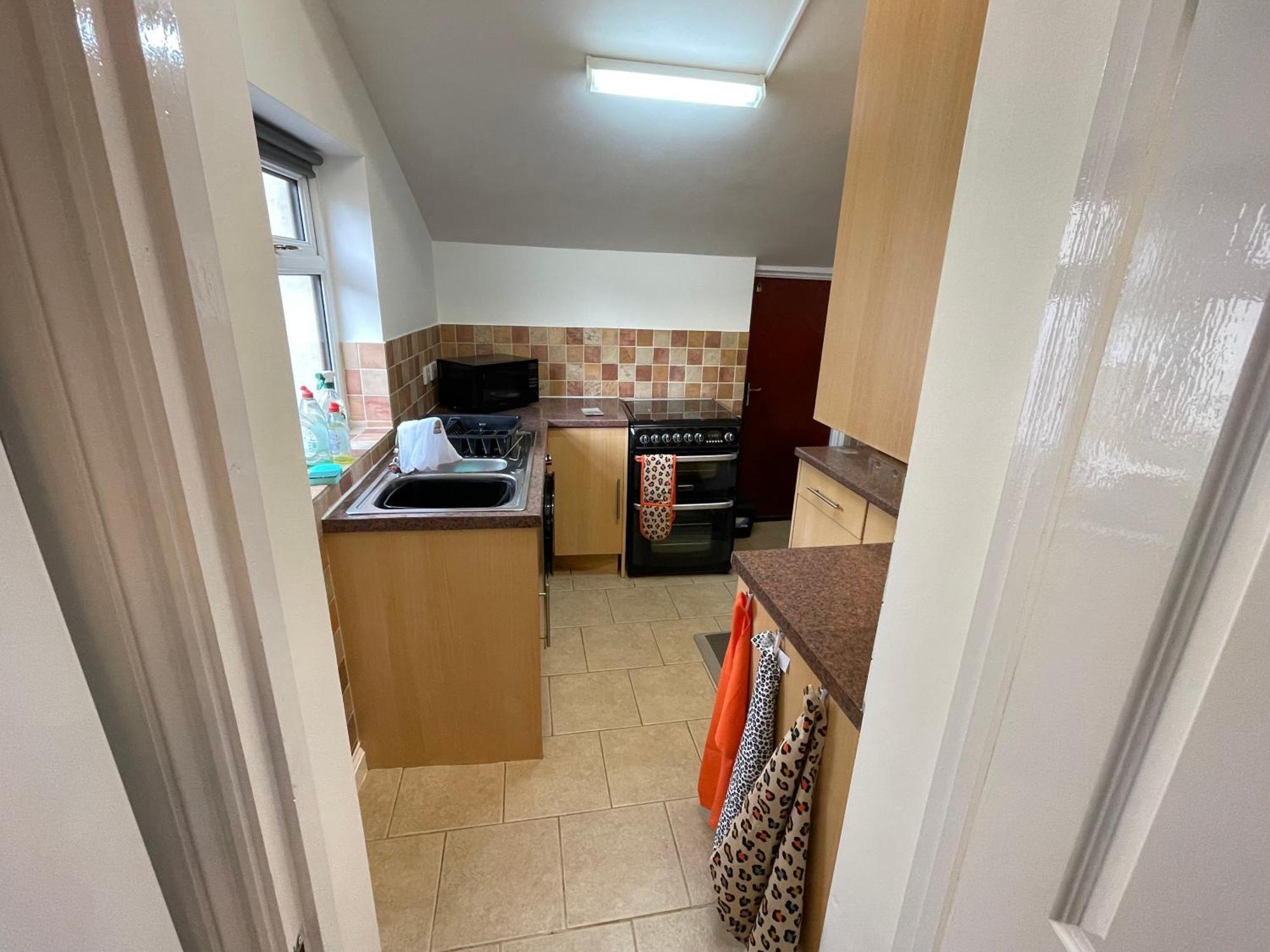 Ferienwohnung Beanies Lornestreet Four Bed House Swindon Exterior foto